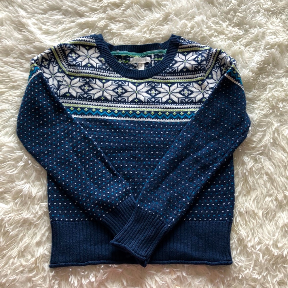 Aeropostale sweater. Blue and white color